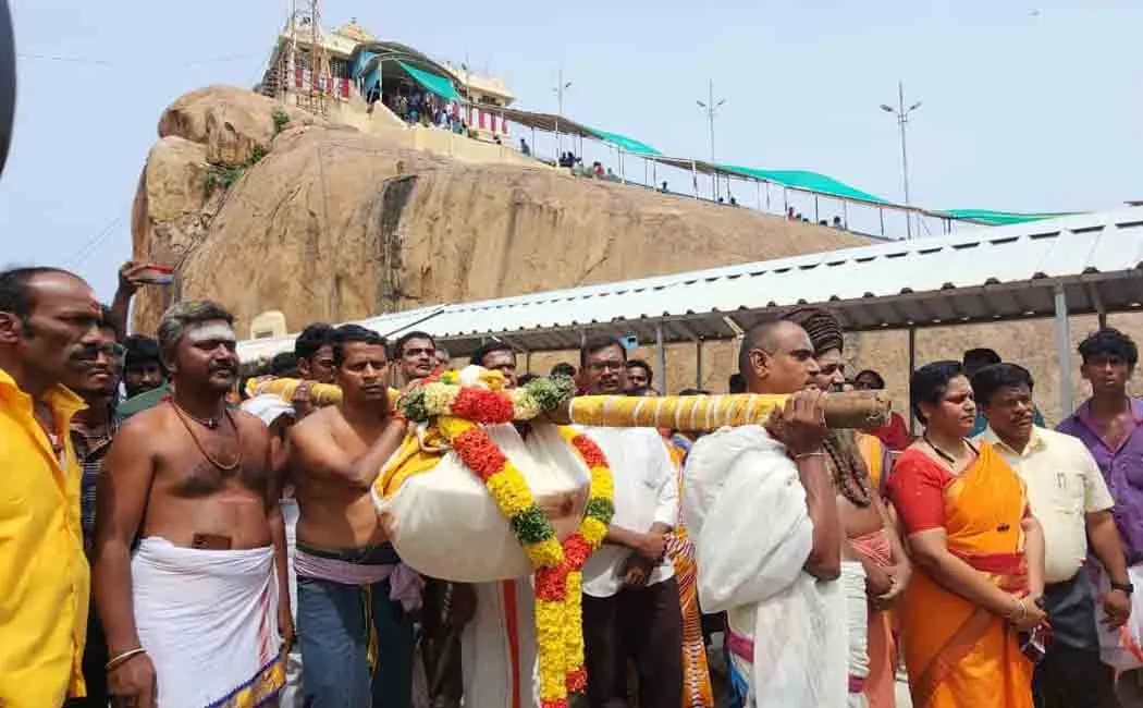  Giant pudding in Uchi Pillaiyar Temple!